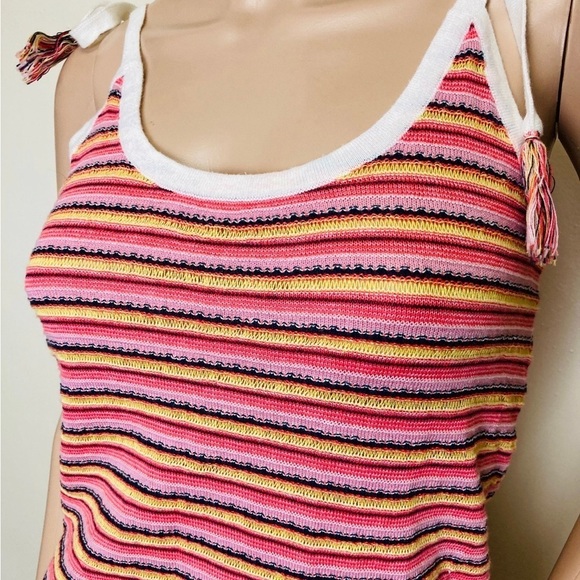 BB Dakota Tops - BB Dakota Tracie Tank Size Medium